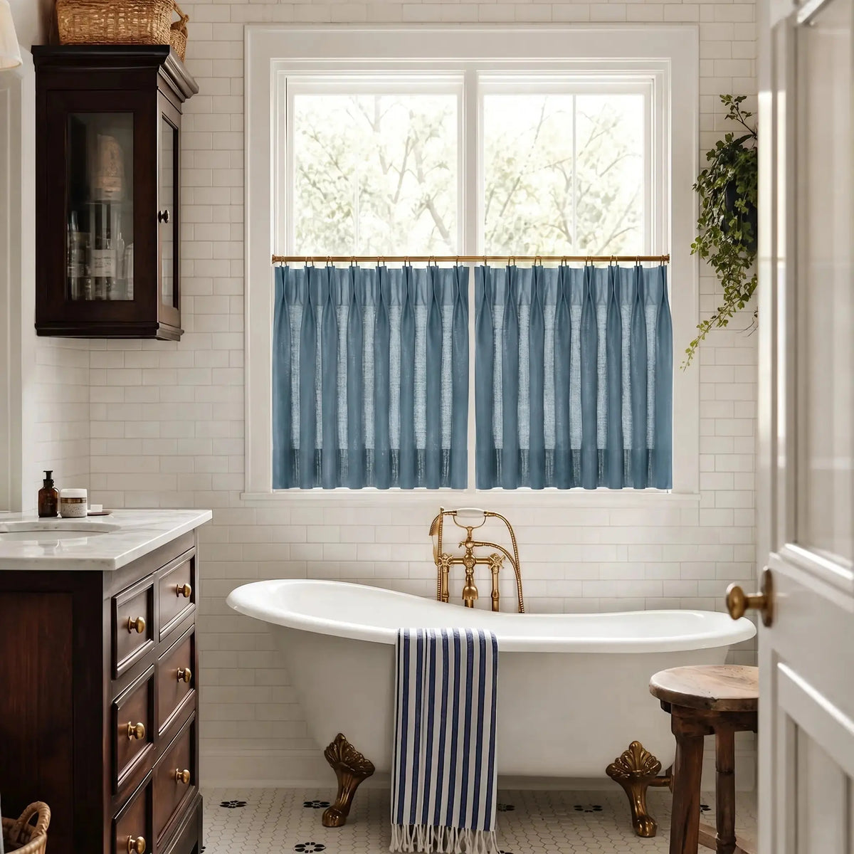Liz Linen Cafe Curtains