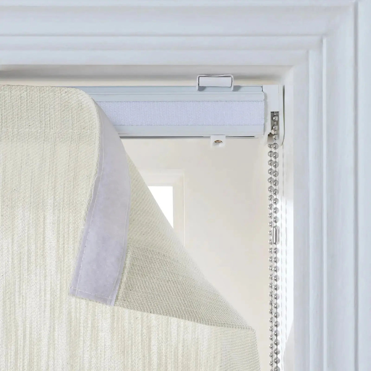Cloe Cotton Blend Roman Blind Cord Lift