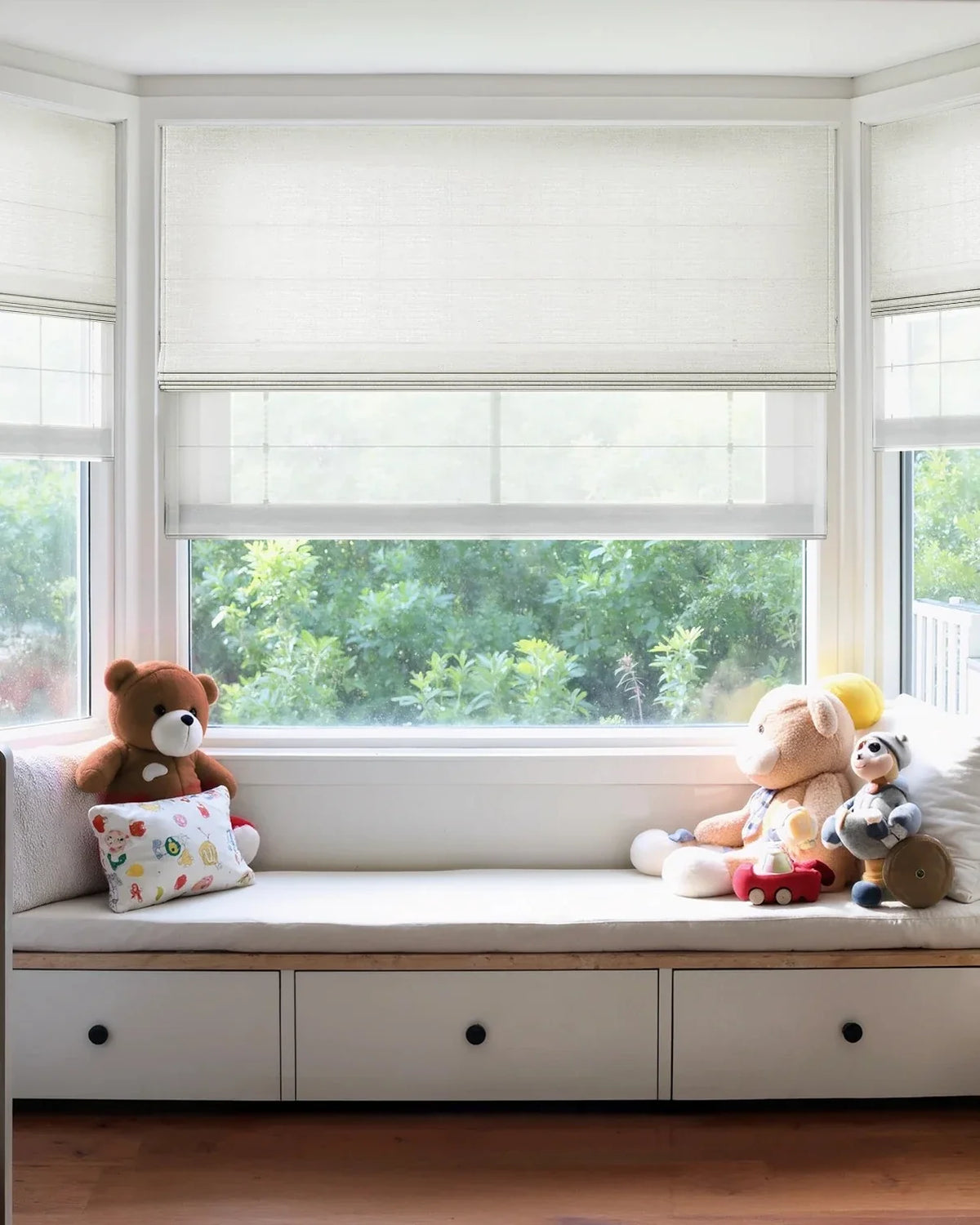 TWOPAGES CURTAINS AU