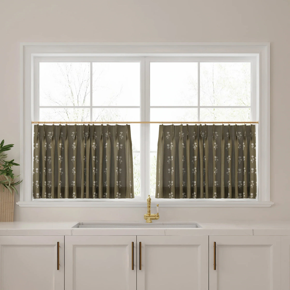 Custom Cafe Curtains Pleated