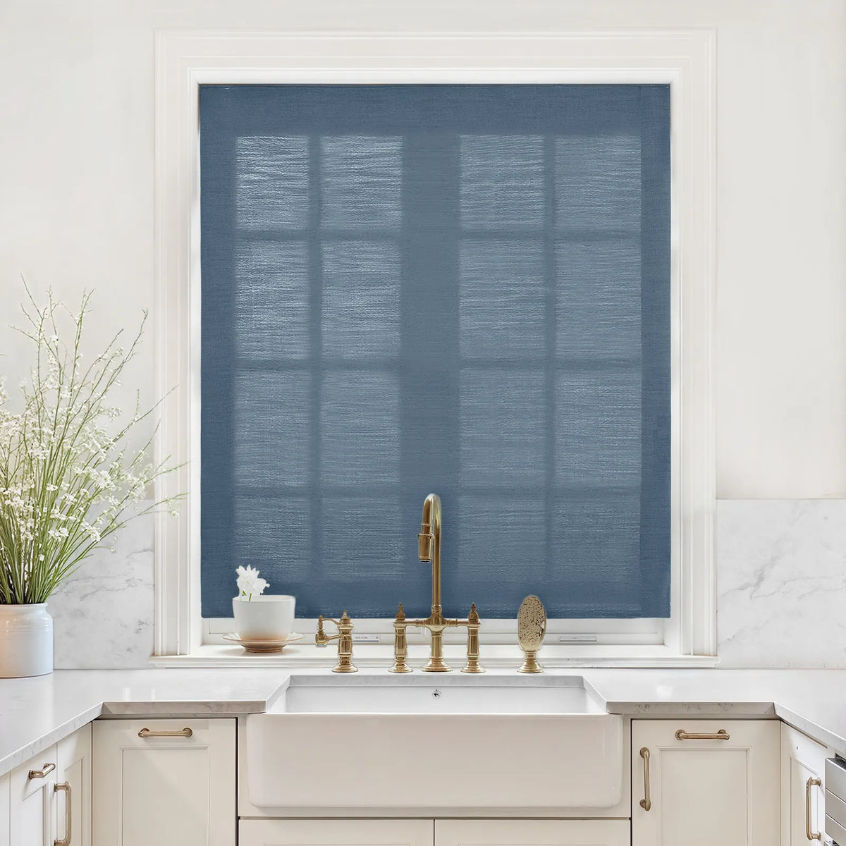 Liz Linen Relaxed Roman Blind Cord Lift