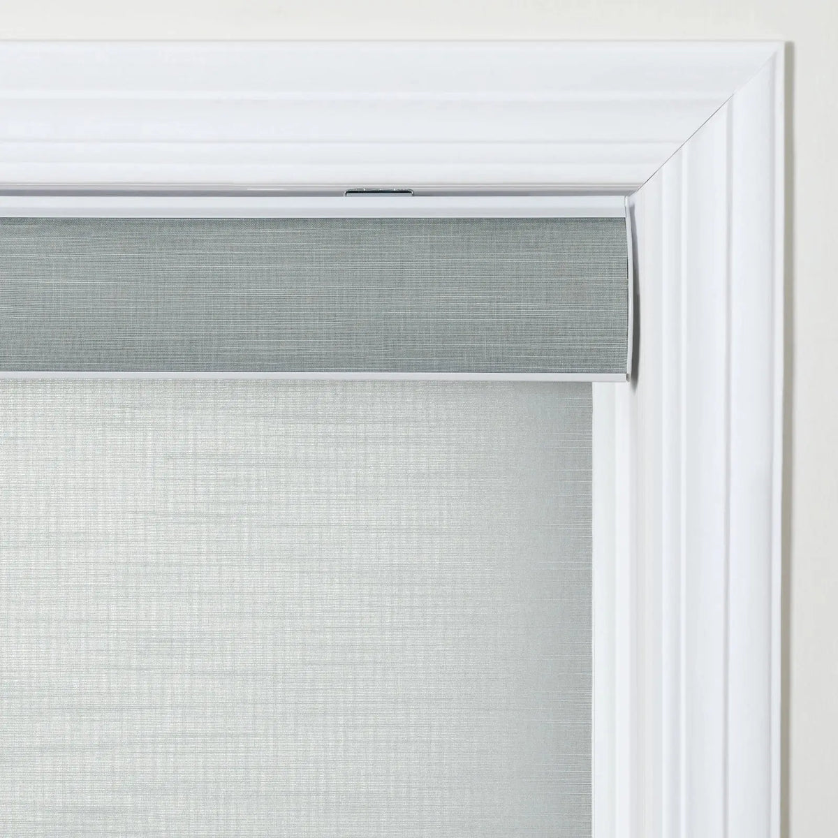 Alvin Boutique Room Darkening Cordless Roller Blinds