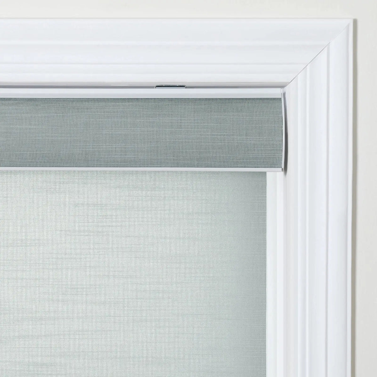 Alvin Boutique Room Darkening Cordless Roller Blinds