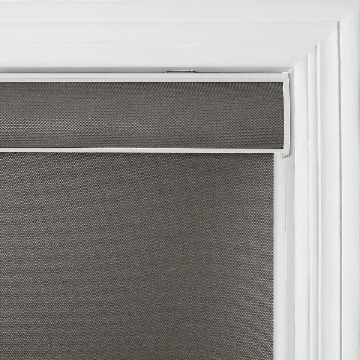 Alvin Waterproof Blockout Cordless Roller Blinds