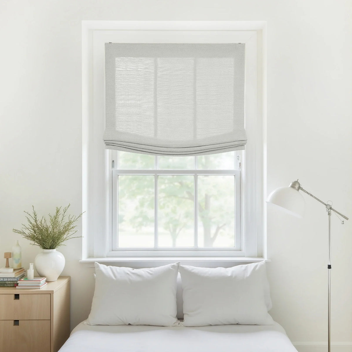 Liz Linen Relaxed Roman Blind Cord Lift