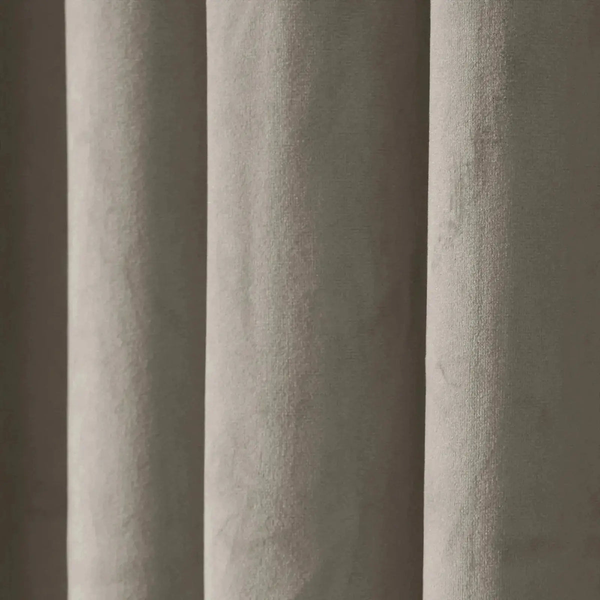 Birkin Velvet Curtain Pleated -TWOPAGES