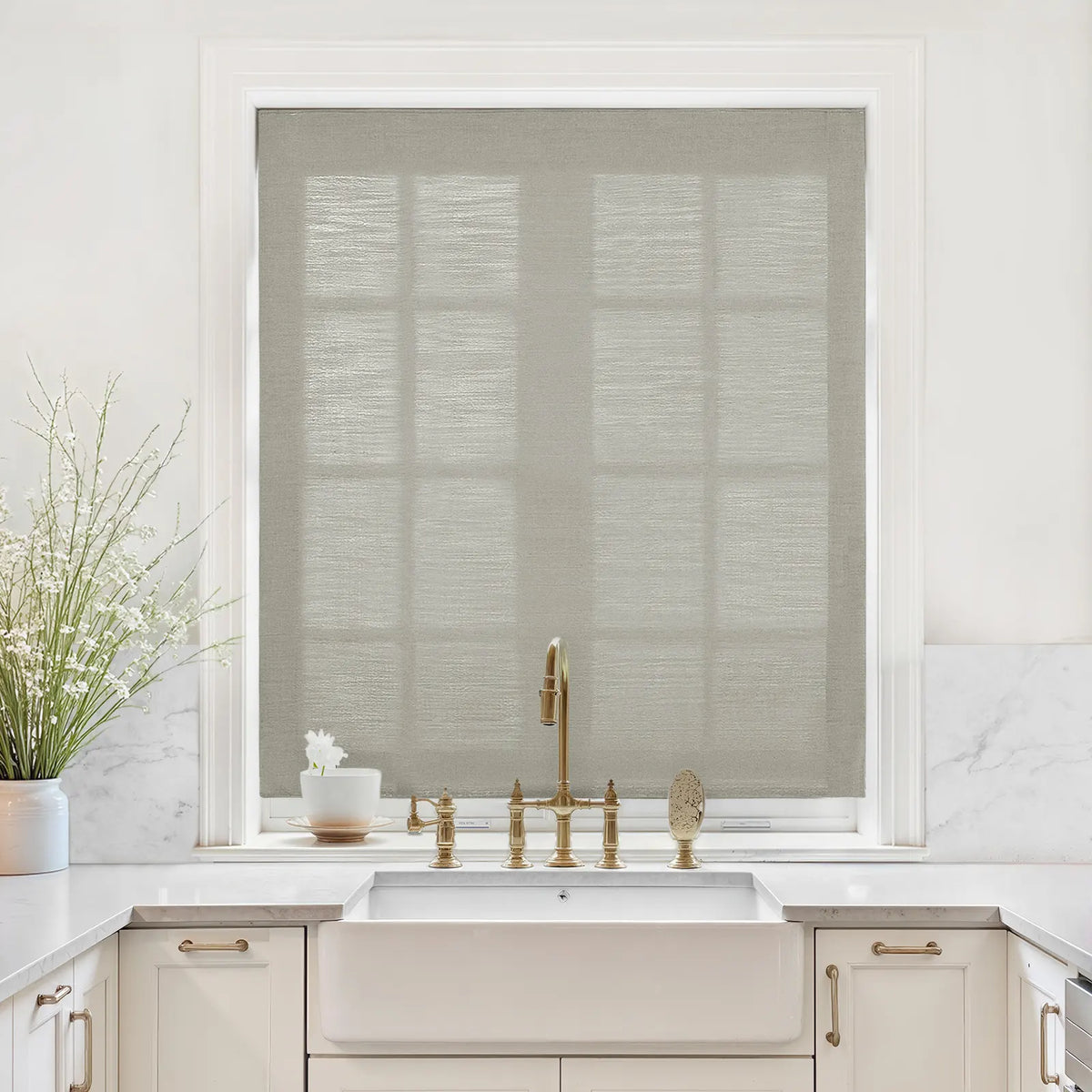 Liz Linen Relaxed Roman Blind Cord Lift