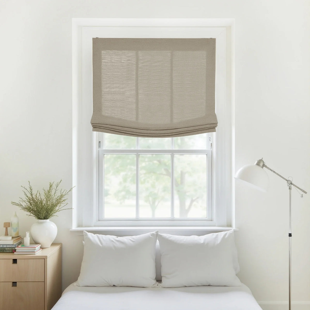 Liz Linen Relaxed Roman Blind Cord Lift