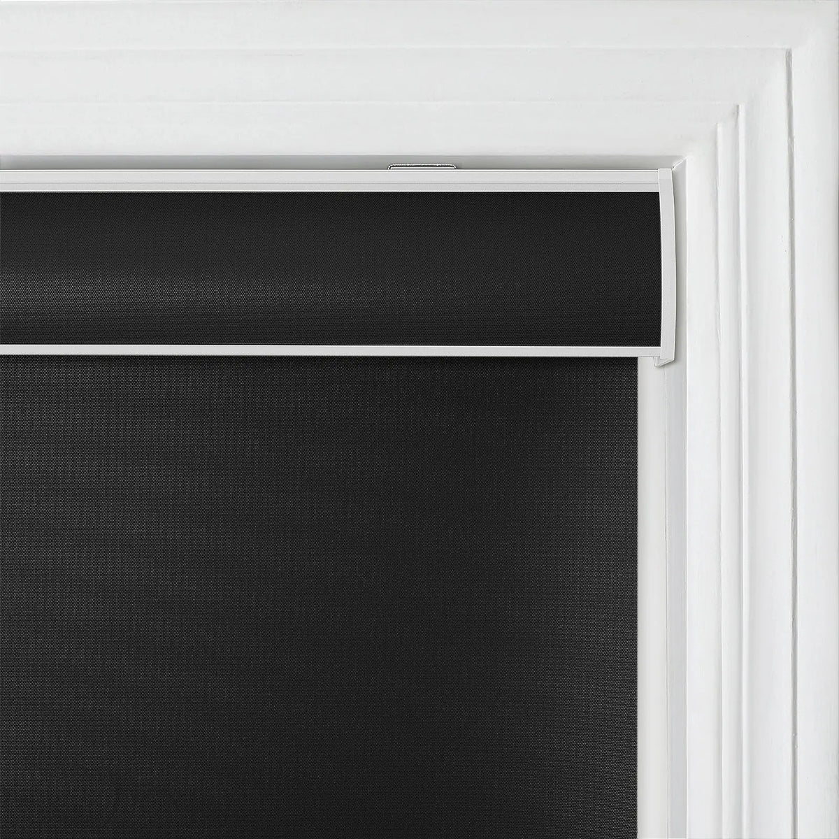 Alvin Waterproof Blockout Cordless Roller Blinds