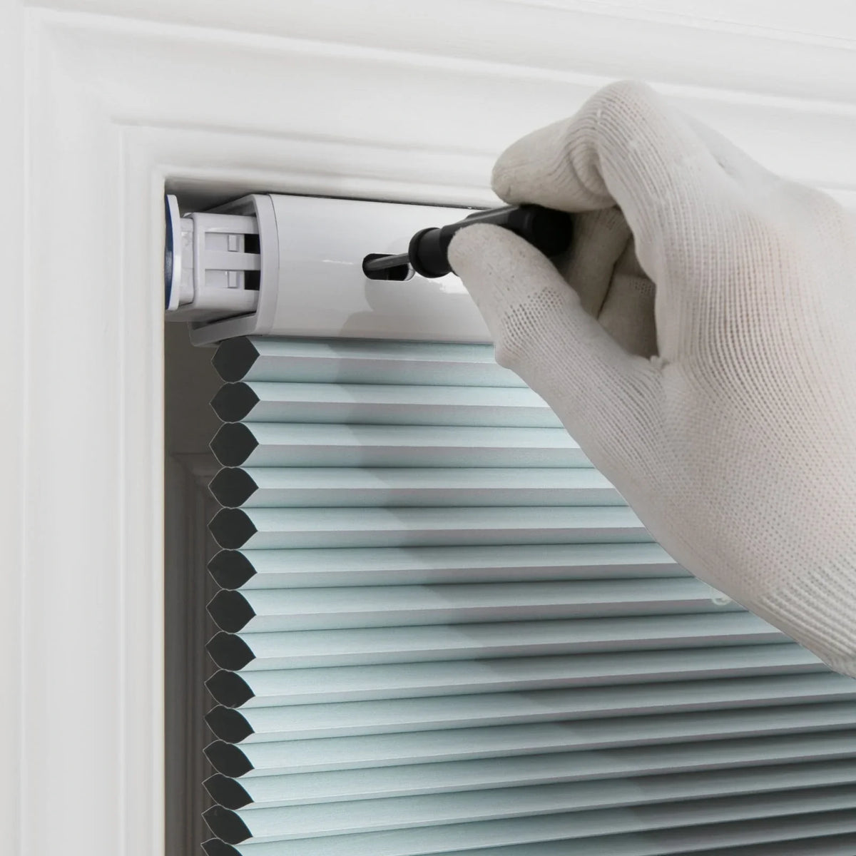 Aura No-Drill Blockout Cellular Window Blinds Cordless