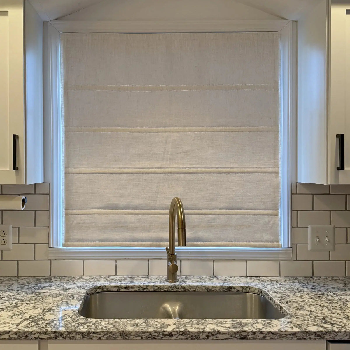 Liz Linen Roman Blind Cordless