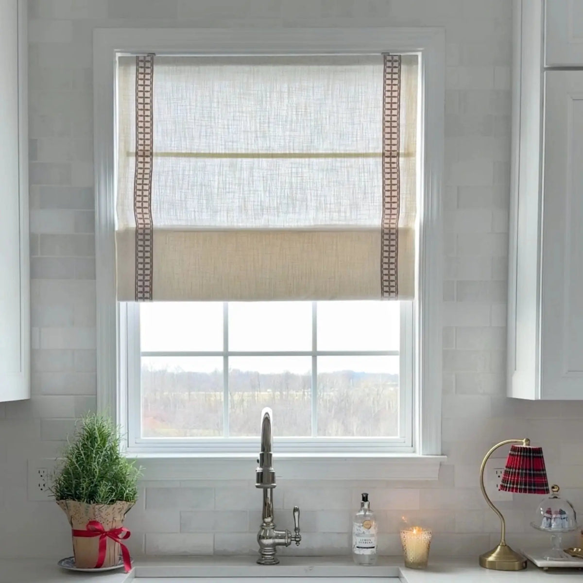 Liz Linen Roman Blind Cordless