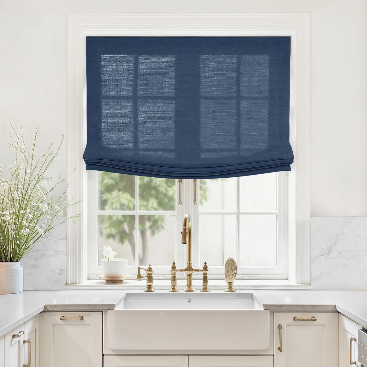 Liz Linen Relaxed Roman Blind Cord Lift