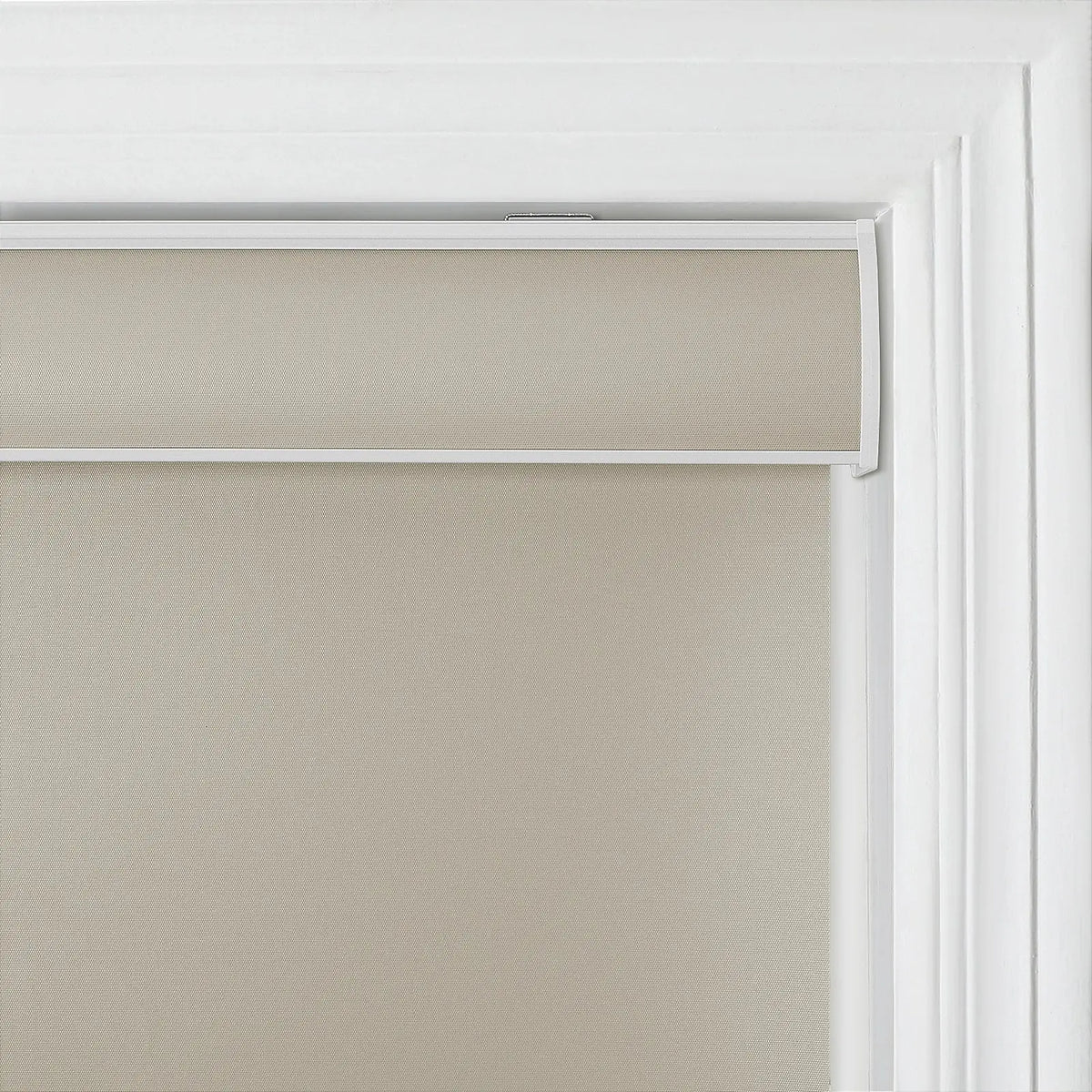 Alvin Waterproof Blockout Cordless Roller Blinds