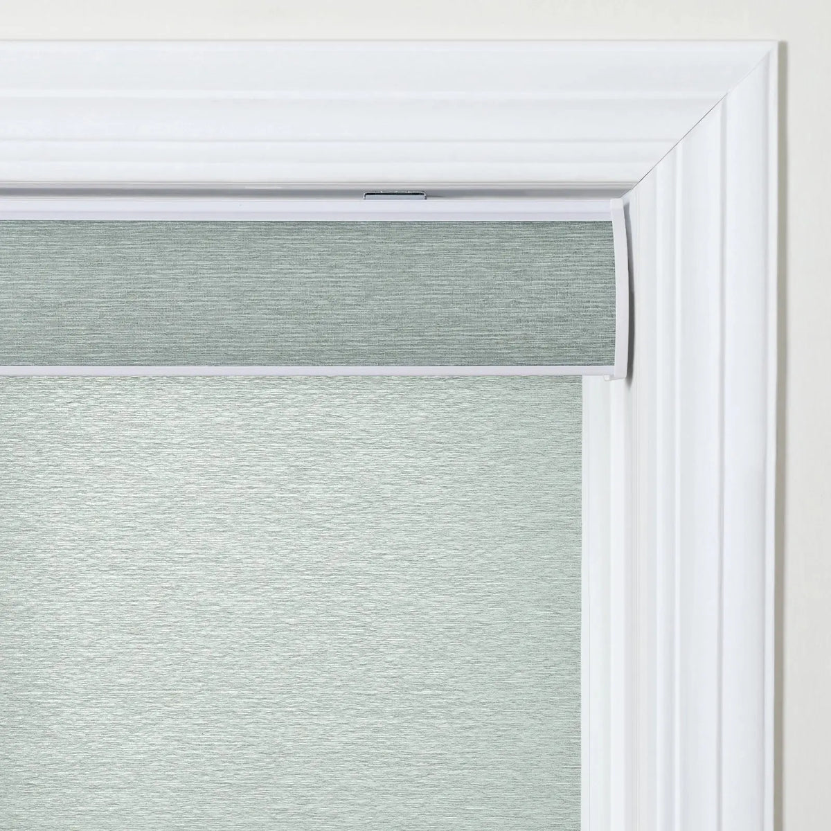 Alvin Boutique Room Darkening Cordless Roller Blinds
