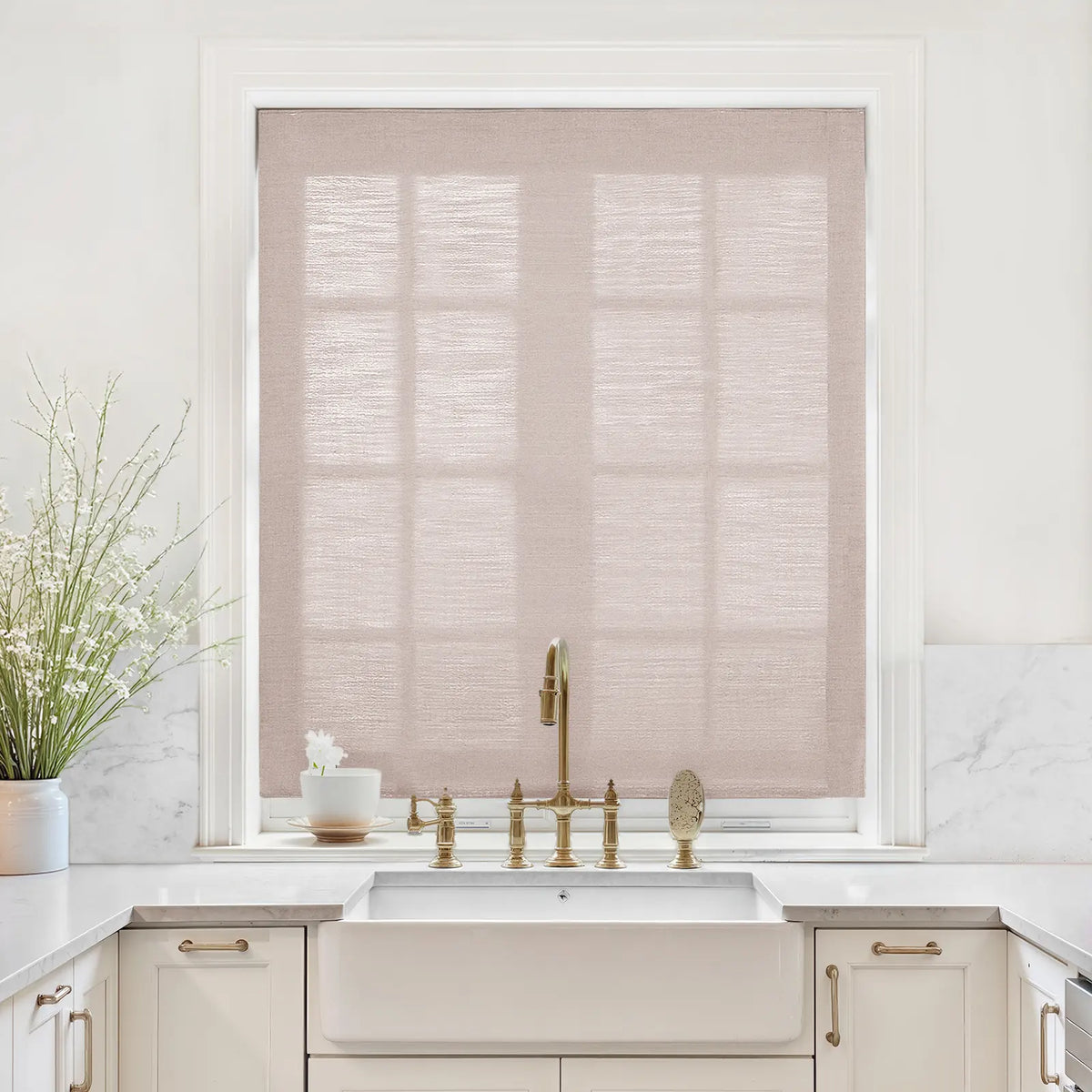 Liz Linen Relaxed Roman Blind Cord Lift