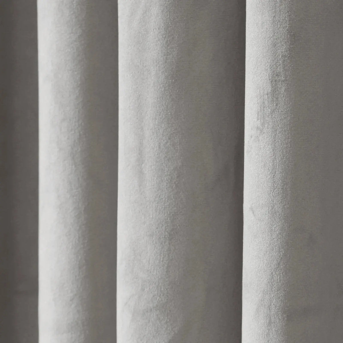 Birkin Velvet Curtain Pleated -TWOPAGES