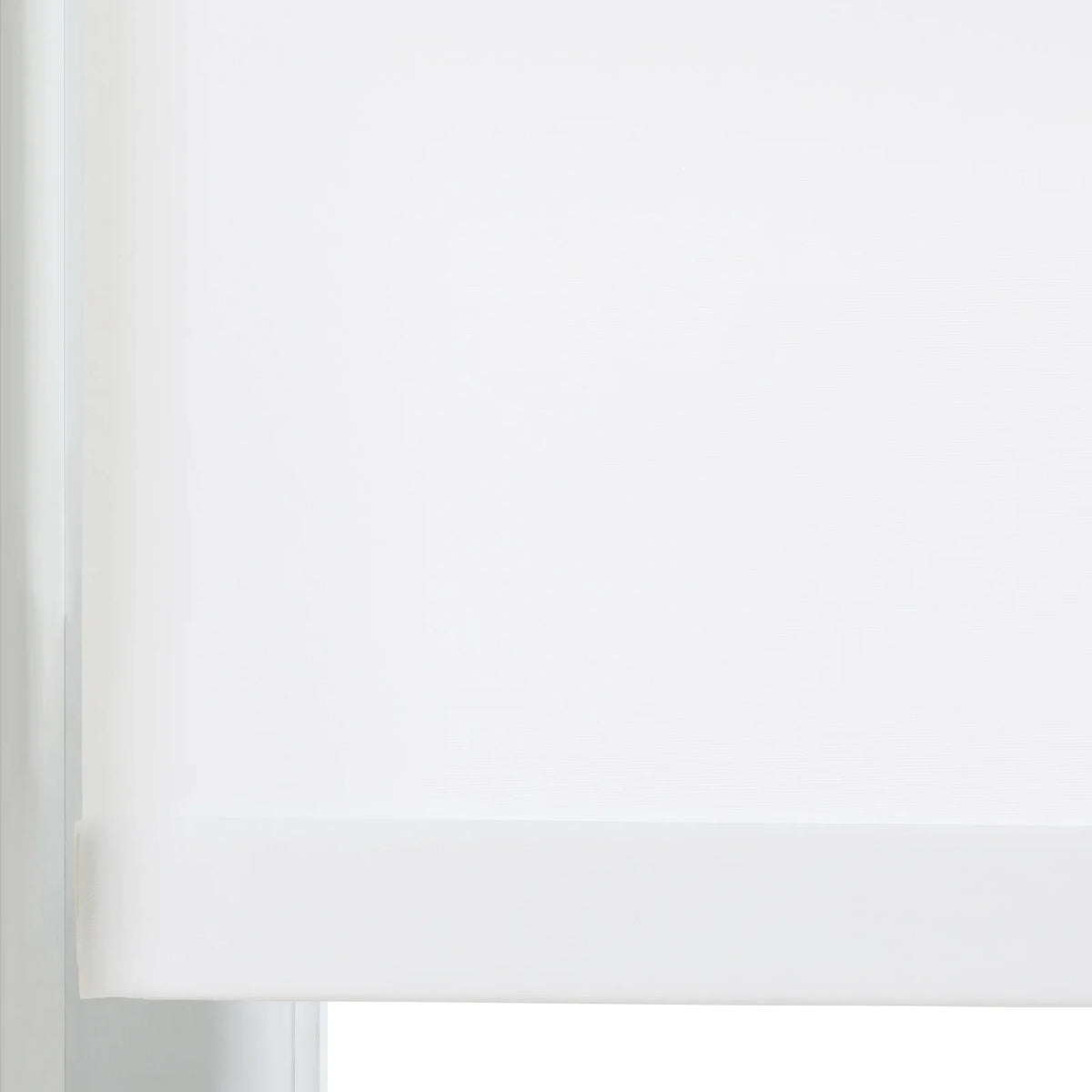 Alvin Basic Room Darkening Cordless Roller Blinds